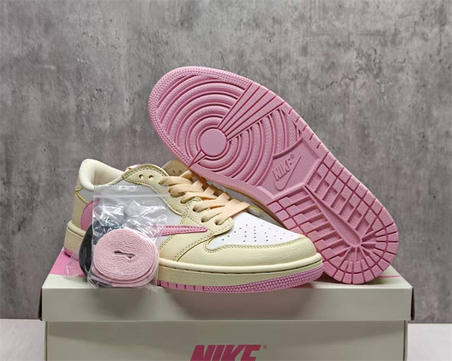 Women Running Weapon Travis Scott X Air Jordan 1 Shoes 015